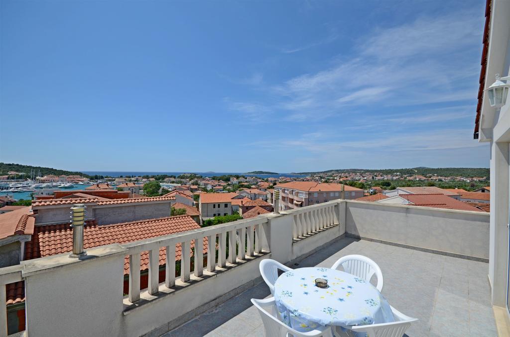 Apartments Branislav Rogoznica  Εξωτερικό φωτογραφία