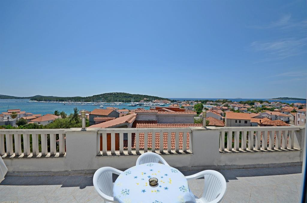 Apartments Branislav Rogoznica  Εξωτερικό φωτογραφία